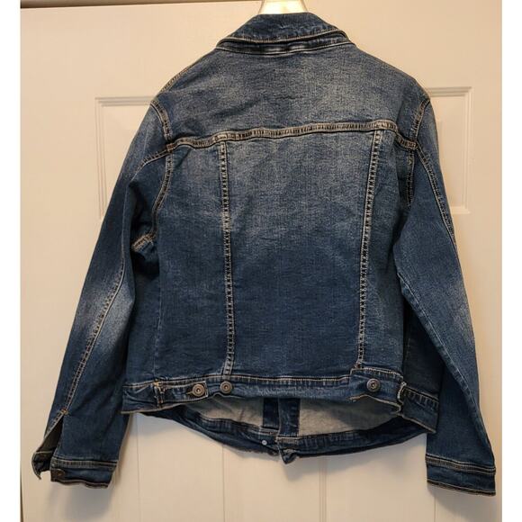 Torrid Denim Short Jean Jacket Womens Size 2 Blue Button Up (Size Plus 18-20) - Picture 10 of 13